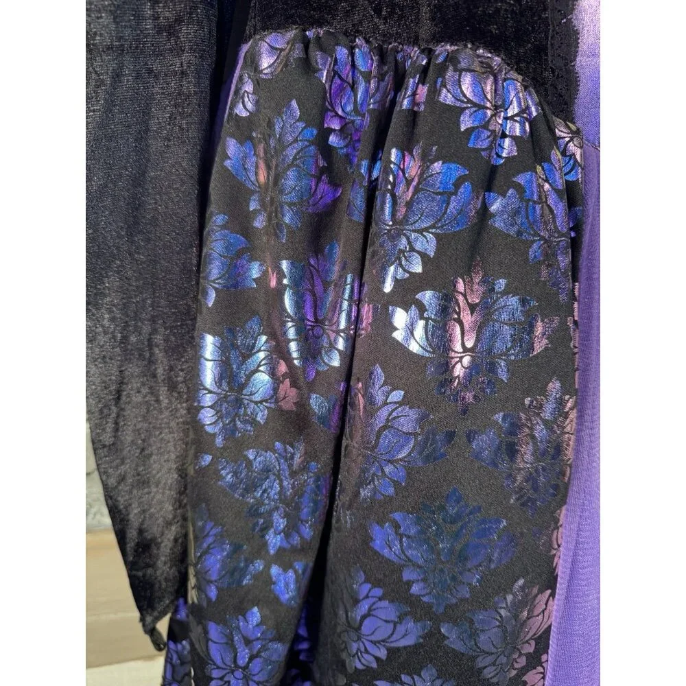 Halloween Costume Girls Purple  & Black Gothic Witch Large 10-12 USED